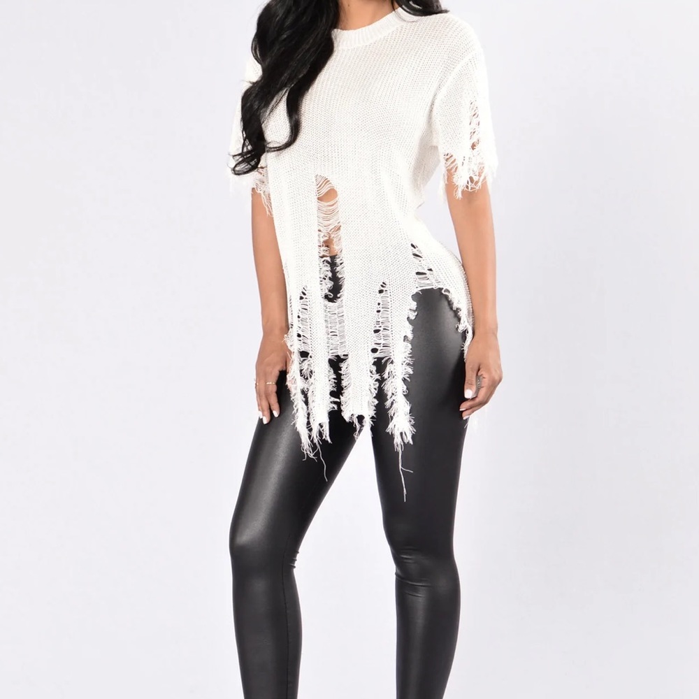 Boutique top Shredded Tee